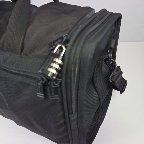 TUMI Alpha Weekend Bag Carry-On Duffle Black Ballistic Nylon 18"x 7"x 11" 221D3 - Picture 5 of 14